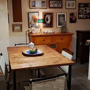 https://leontini-apartment.catania-hotels.net