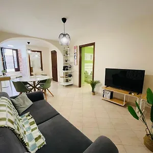 https://castrum-home.it-romehotels.com
